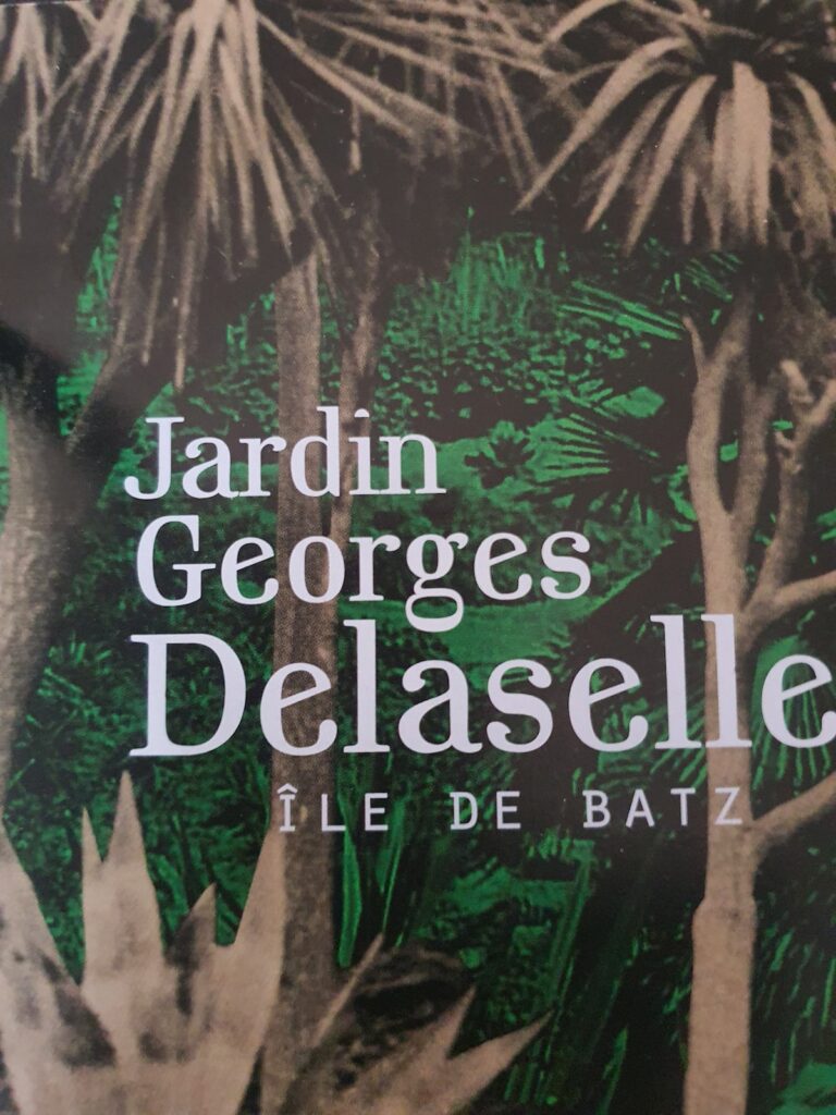 Prendre le bateau pour l' Île de Batz et se noyer...dans la végétation luxuriante et étrange du Jardin Extraordinaire Delaselle.